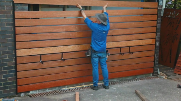 9 Reasons to Use Timber Screening for Your Garden