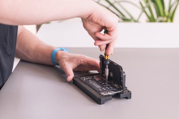 Compete Guide on When to Repair or Replace a Commercial Door